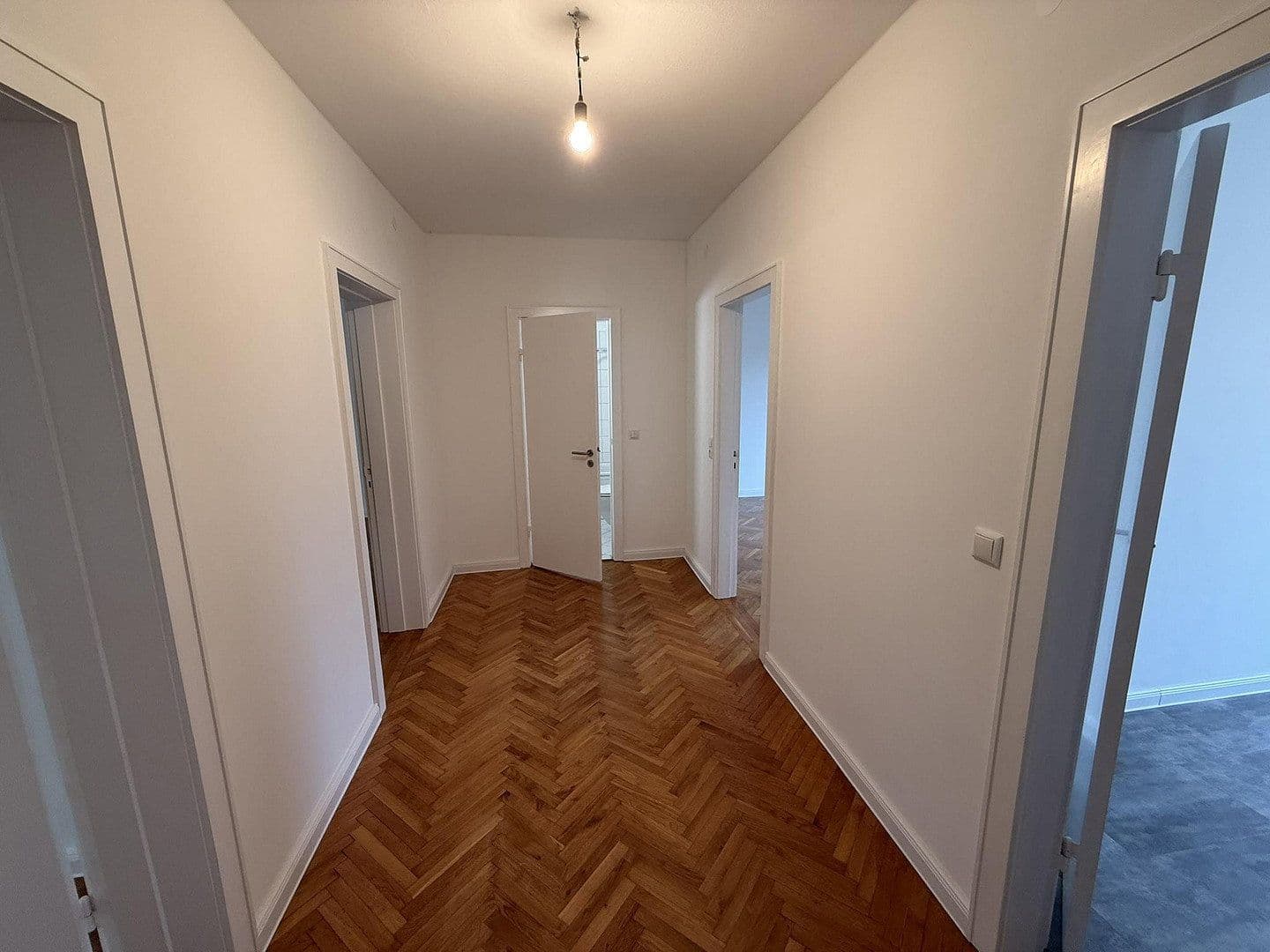 Pronájem bytu 3+1 80 m², Heimfelder Straße 86, Hamburg, Hamburg Pronájem bytu 3+1 80 m², Heimfelder Straße 86, Hamburg, Hamburg