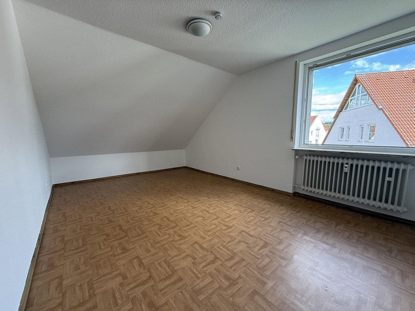 Pronájem bytu 3+1 70 m², Bubenreuth, Bavorsko Pronájem bytu 3+1 70 m², Bubenreuth, Bavorsko
