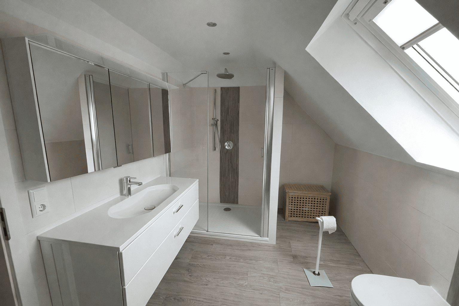 Prodej domu 204 m², pozemek 790 m², Blumenstr. 3, Syke, Dolní Sasko Prodej domu 204 m², pozemek 790 m², Blumenstr. 3, Syke, Dolní Sasko