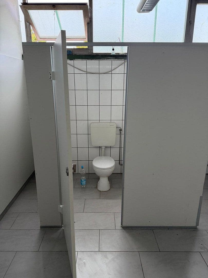 Pronájem nebytového prostoru 532 m², Kirchstr. 32, Gommersheim, Porýní-Falc Pronájem nebytového prostoru 532 m², Kirchstr. 32, Gommersheim, Porýní-Falc