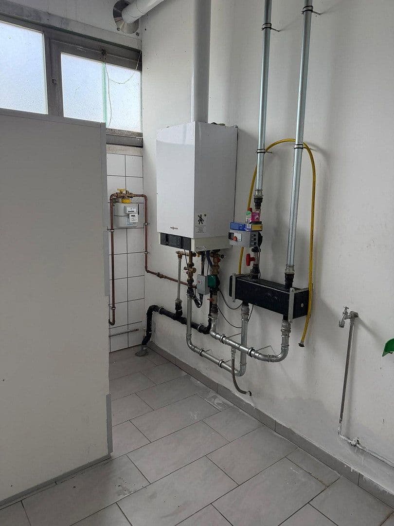 Pronájem nebytového prostoru 532 m², Kirchstr. 32, Gommersheim, Porýní-Falc Pronájem nebytového prostoru 532 m², Kirchstr. 32, Gommersheim, Porýní-Falc