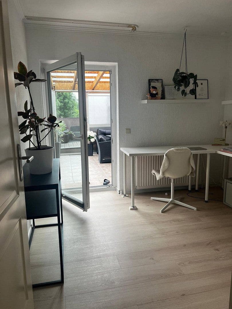 Prodej domu 300 m², pozemek 313 m², Kiel, Šlesvicko-Holštýnsko Prodej domu 300 m², pozemek 313 m², Kiel, Šlesvicko-Holštýnsko