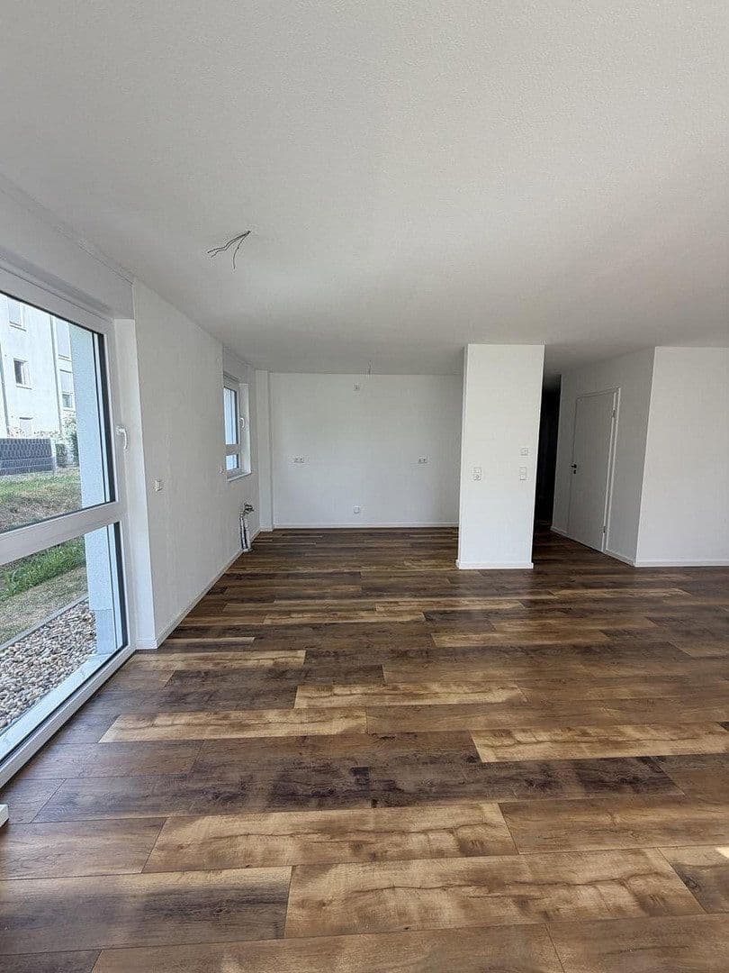 Prodej bytu 3+1 94 m², Heinrich-Gerster-Straße 3, Karlsdorf-Neuthard, Bádensko-Württembersko Prodej bytu 3+1 94 m², Heinrich-Gerster-Straße 3, Karlsdorf-Neuthard, Bádensko-Württembersko