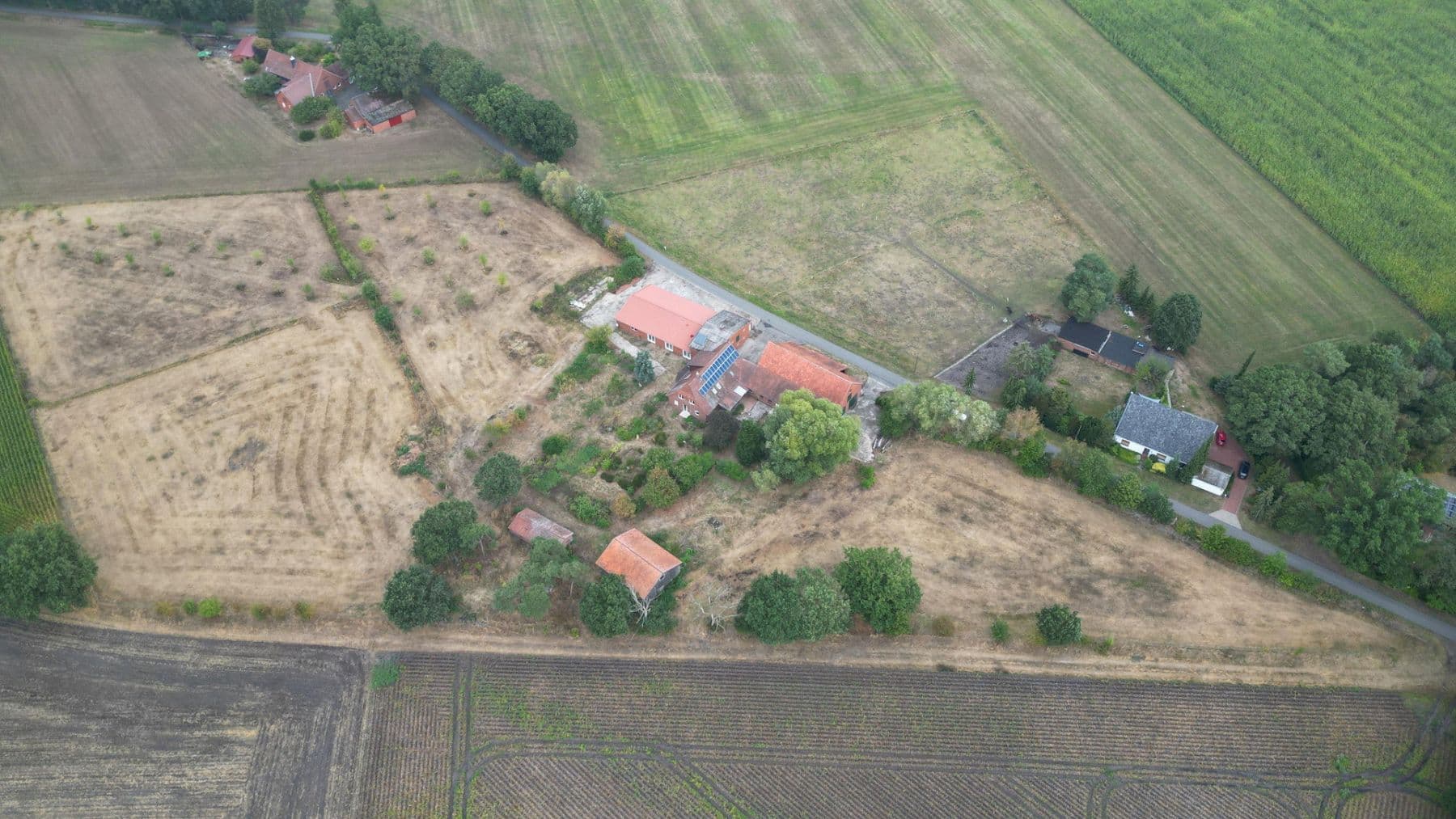 Prodej domu 378 m², pozemek 6.400 m², Wagenfeld, Dolní Sasko Prodej domu 378 m², pozemek 6.400 m², Wagenfeld, Dolní Sasko