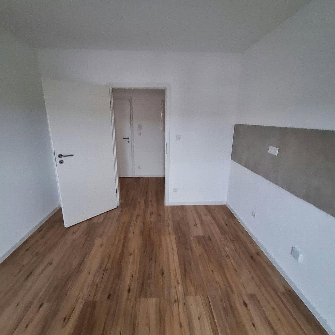 Pronájem bytu 2+1 61 m², Jägerndorfer Straße 14, Ketsch, Bádensko-Württembersko Pronájem bytu 2+1 61 m², Jägerndorfer Straße 14, Ketsch, Bádensko-Württembersko