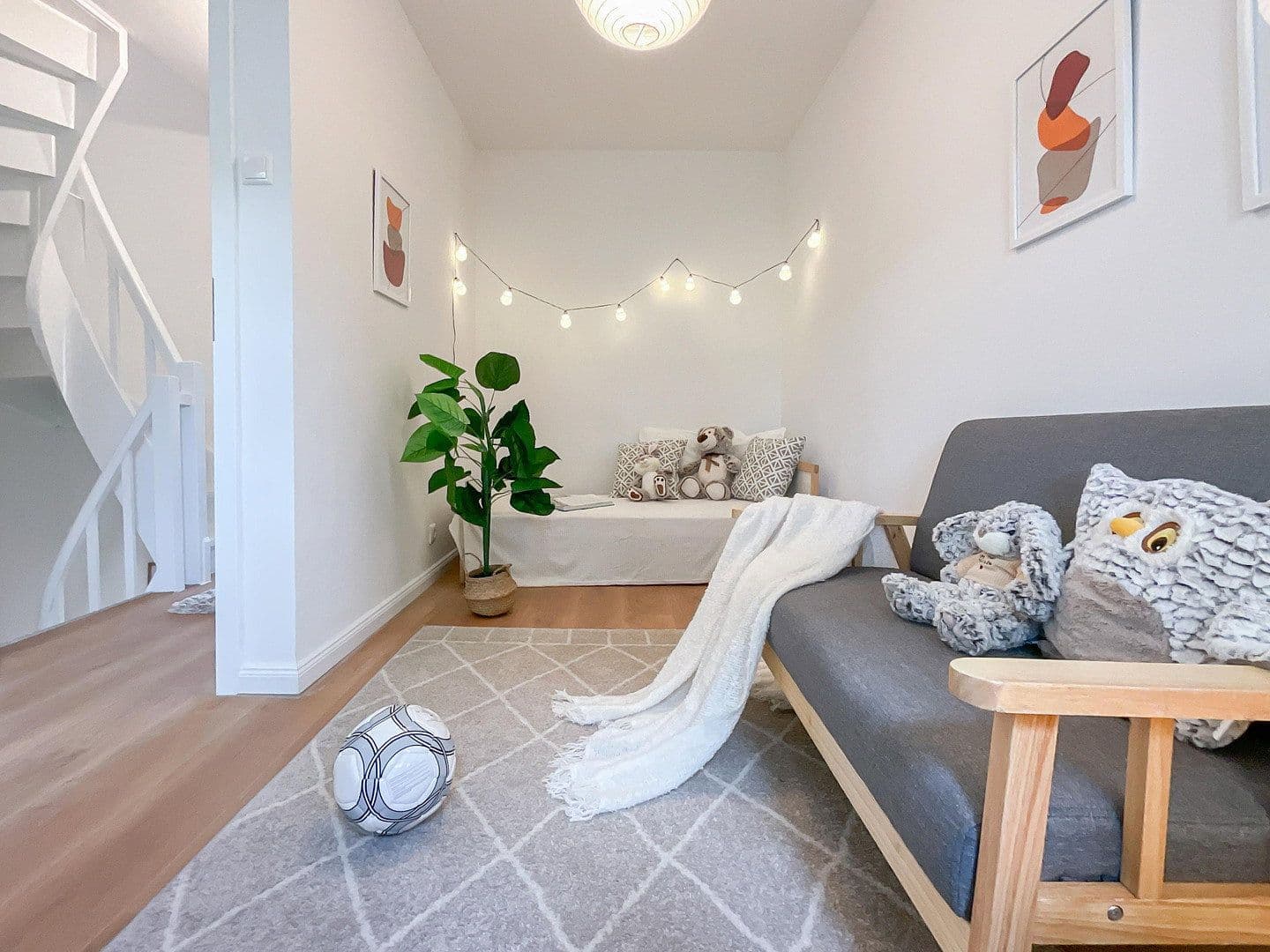 Prodej domu 114 m², pozemek 171 m², Hamburg, Hamburg Prodej domu 114 m², pozemek 171 m², Hamburg, Hamburg