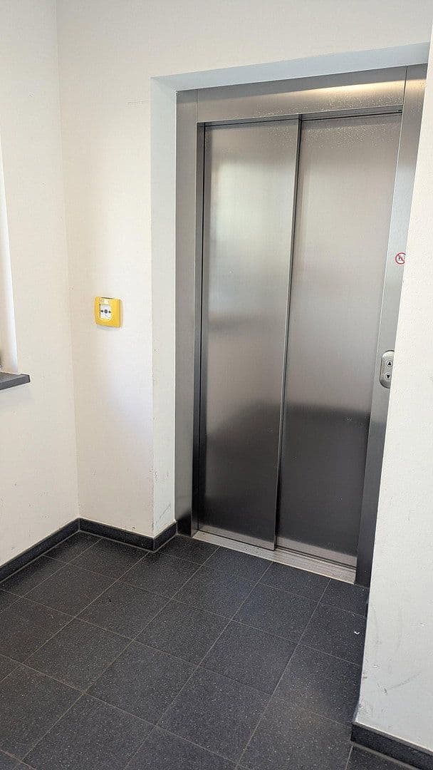 Pronájem bytu 2+1 56 m², Wiener Str. 37A, Berlin, Berlín Pronájem bytu 2+1 56 m², Wiener Str. 37A, Berlin, Berlín