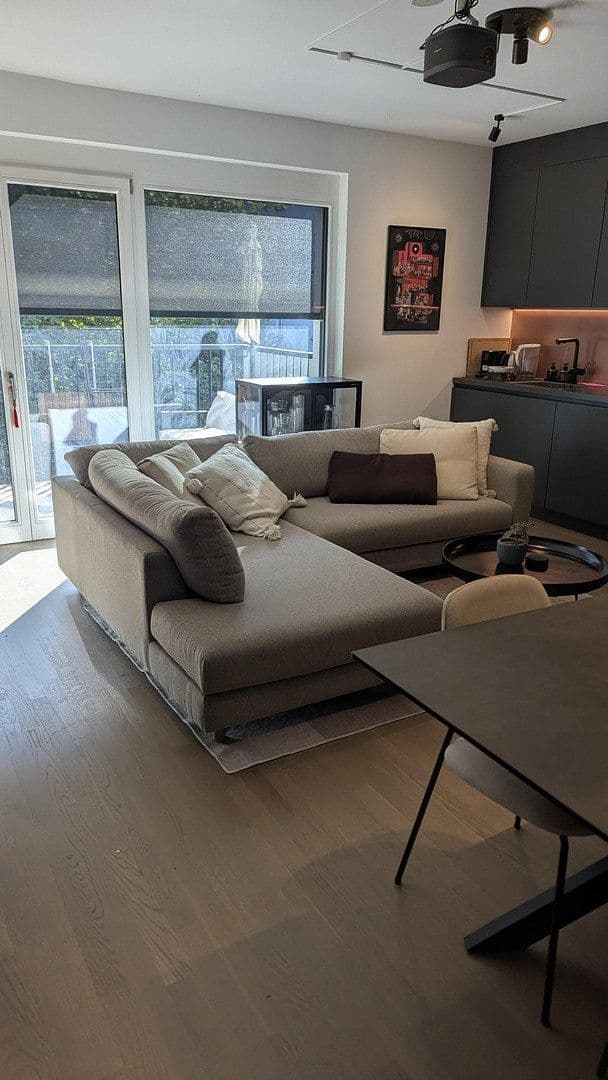 Pronájem bytu 2+1 56 m², Wiener Str. 37A, Berlin, Berlín Pronájem bytu 2+1 56 m², Wiener Str. 37A, Berlin, Berlín