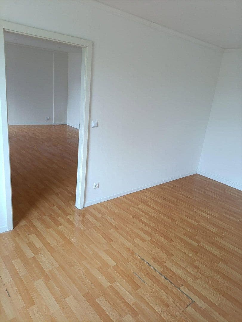Pronájem kanceláře 3.000 m², Kraatzerweg 13a, Gransee, Braniborsko Pronájem kanceláře 3.000 m², Kraatzerweg 13a, Gransee, Braniborsko