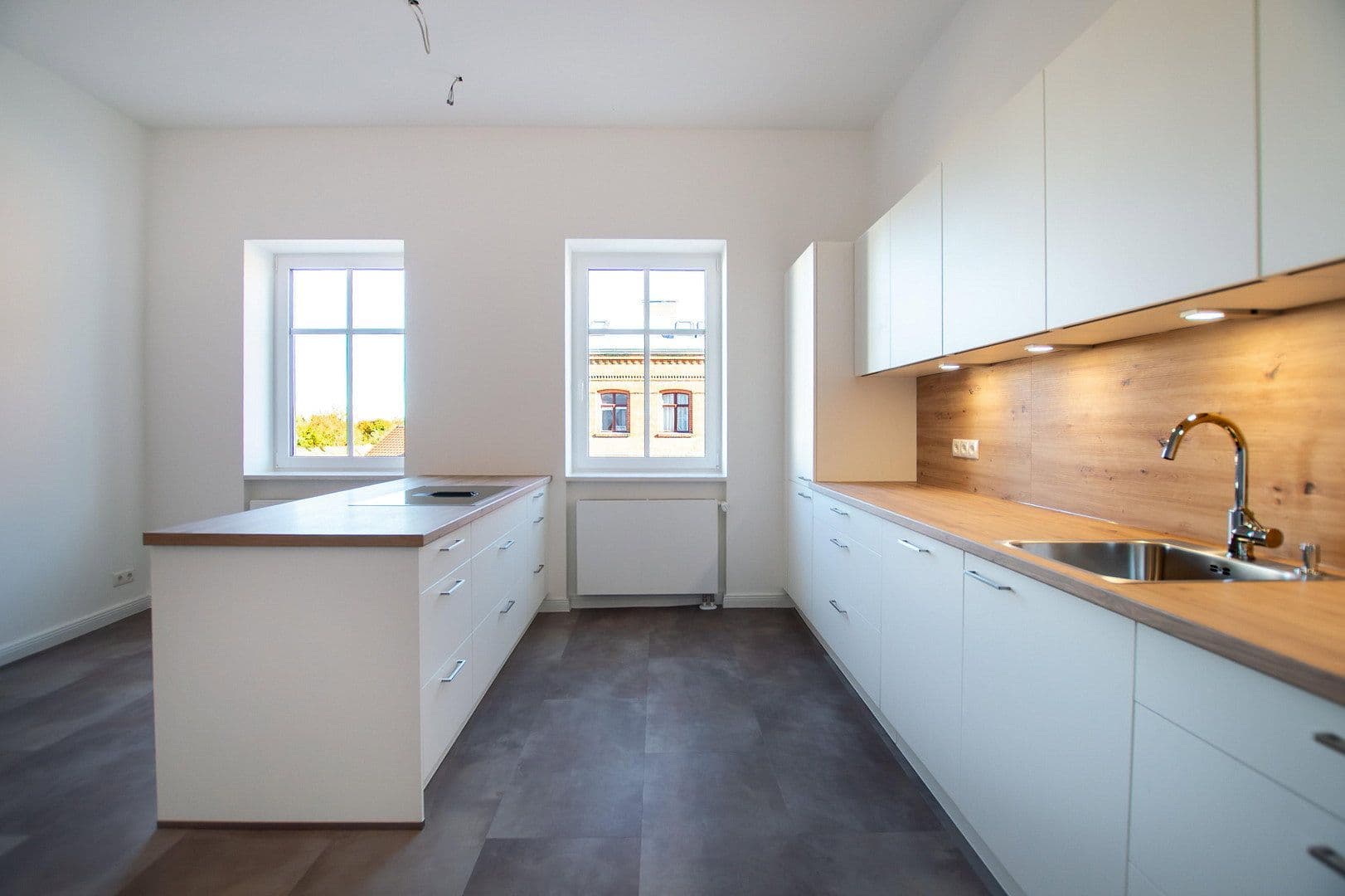 Prodej domu 250 m², pozemek 430 m², Potsdamer Str. 104, Potsdam, Braniborsko Prodej domu 250 m², pozemek 430 m², Potsdamer Str. 104, Potsdam, Braniborsko