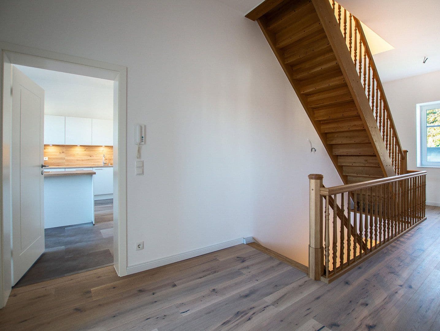 Prodej domu 250 m², pozemek 430 m², Potsdamer Str. 104, Potsdam, Braniborsko Prodej domu 250 m², pozemek 430 m², Potsdamer Str. 104, Potsdam, Braniborsko