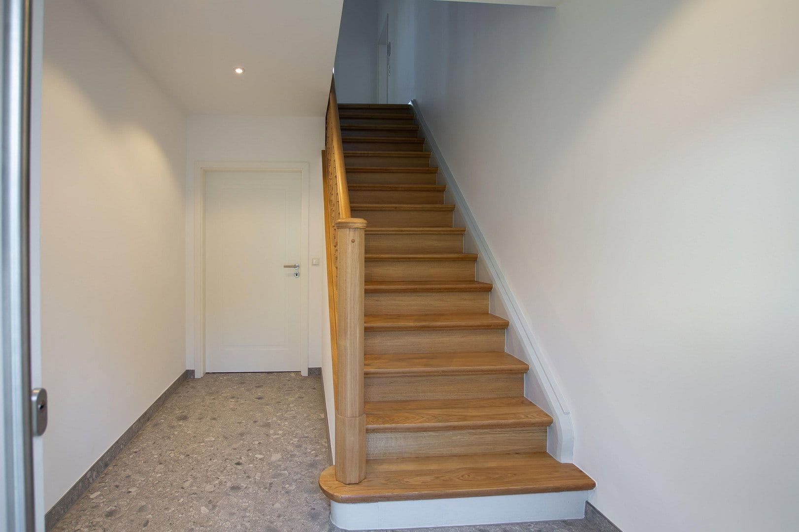 Prodej domu 250 m², pozemek 430 m², Potsdamer Str. 104, Potsdam, Braniborsko Prodej domu 250 m², pozemek 430 m², Potsdamer Str. 104, Potsdam, Braniborsko