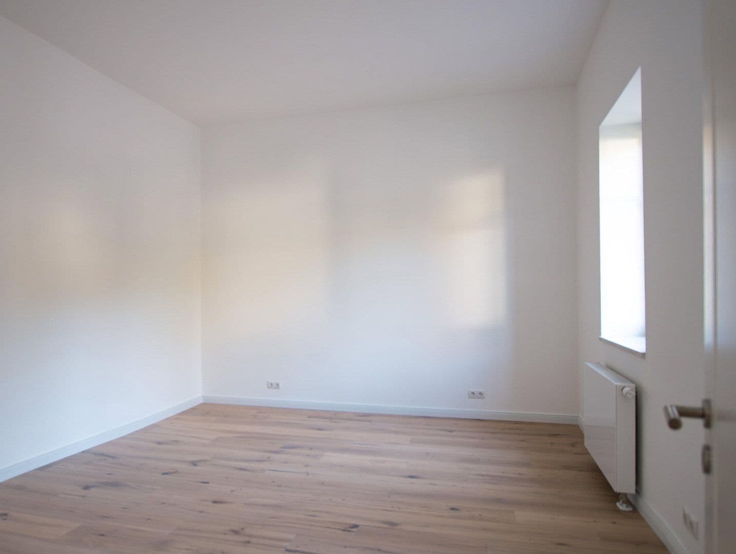 Prodej domu 250 m², pozemek 430 m², Potsdamer Str. 104, Potsdam, Braniborsko Prodej domu 250 m², pozemek 430 m², Potsdamer Str. 104, Potsdam, Braniborsko