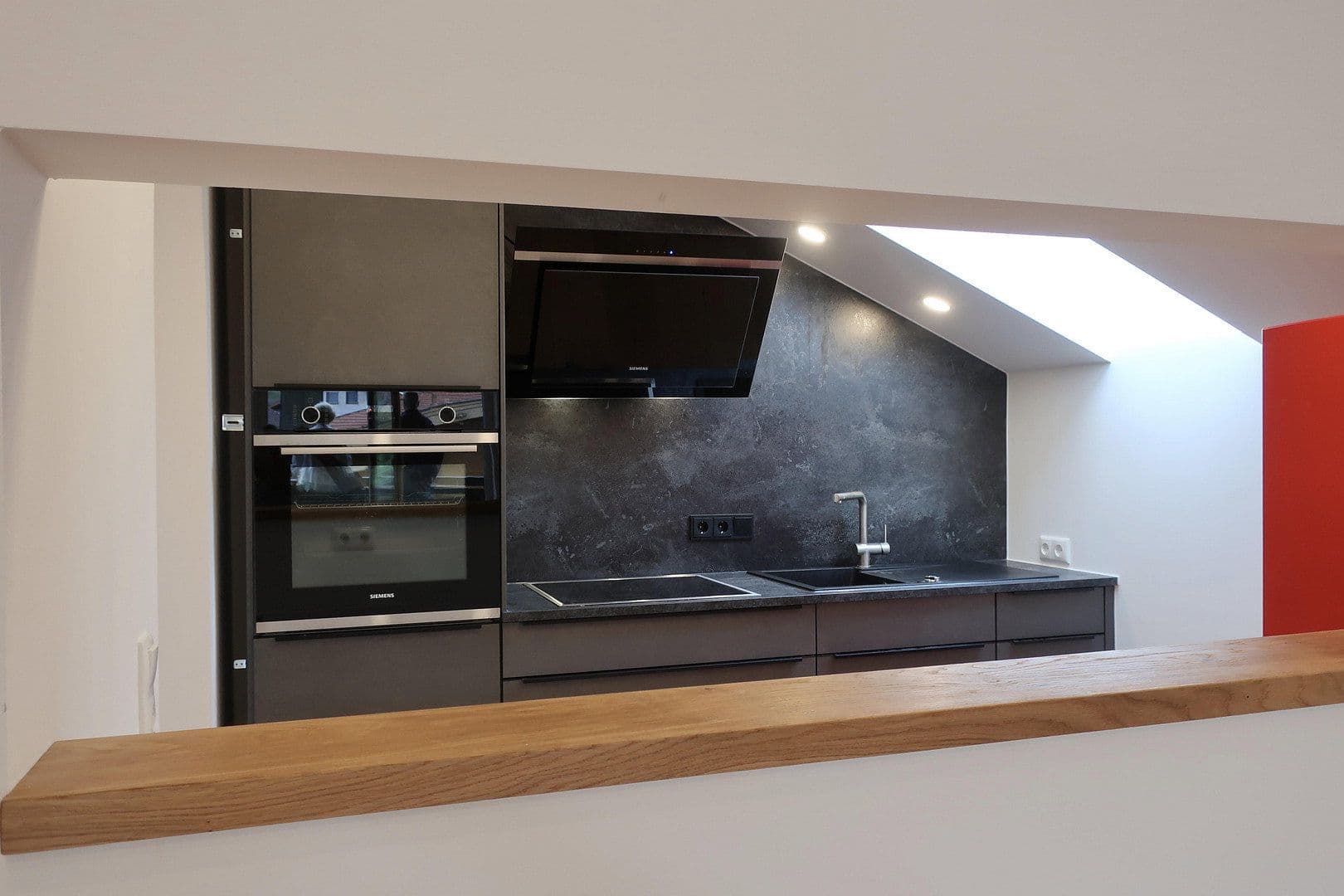 Pronájem bytu 3+1 90 m², Weißachenerstraße 59, Bergen, Bavorsko Pronájem bytu 3+1 90 m², Weißachenerstraße 59, Bergen, Bavorsko
