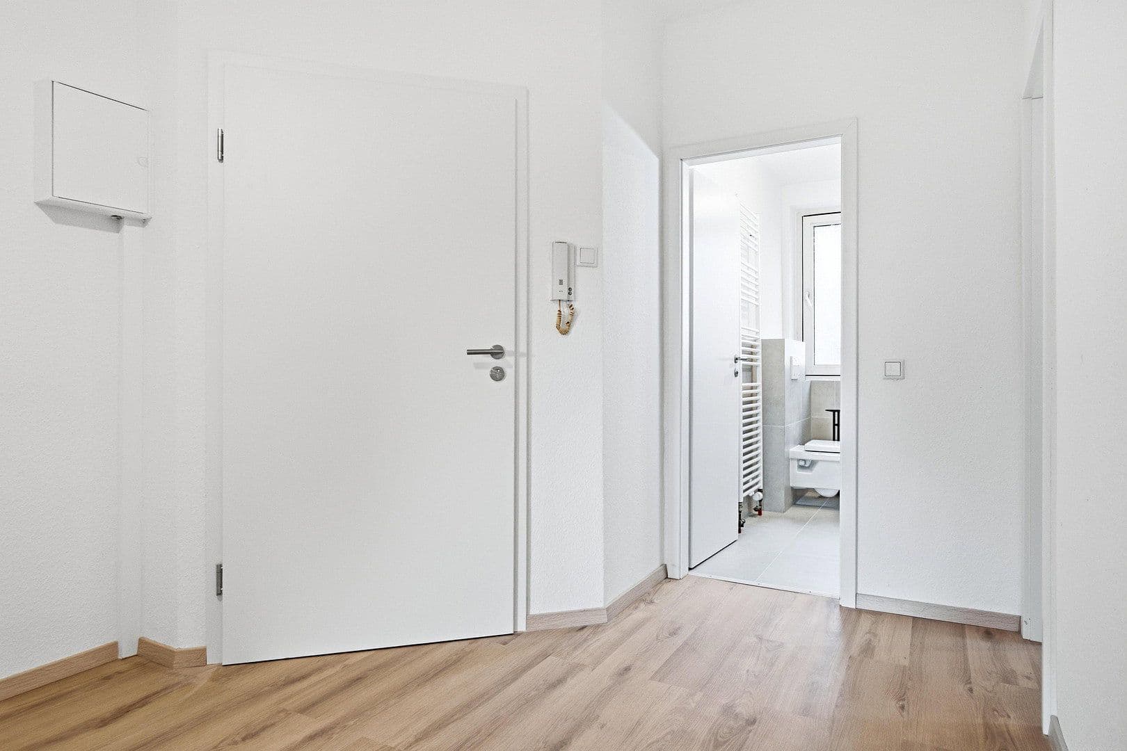 Prodej domu 420 m², pozemek 488 m², Detmolder Straße 407, Bielefeld, Severní Porýní-Vestfálsko Prodej domu 420 m², pozemek 488 m², Detmolder Straße 407, Bielefeld, Severní Porýní-Vestfálsko