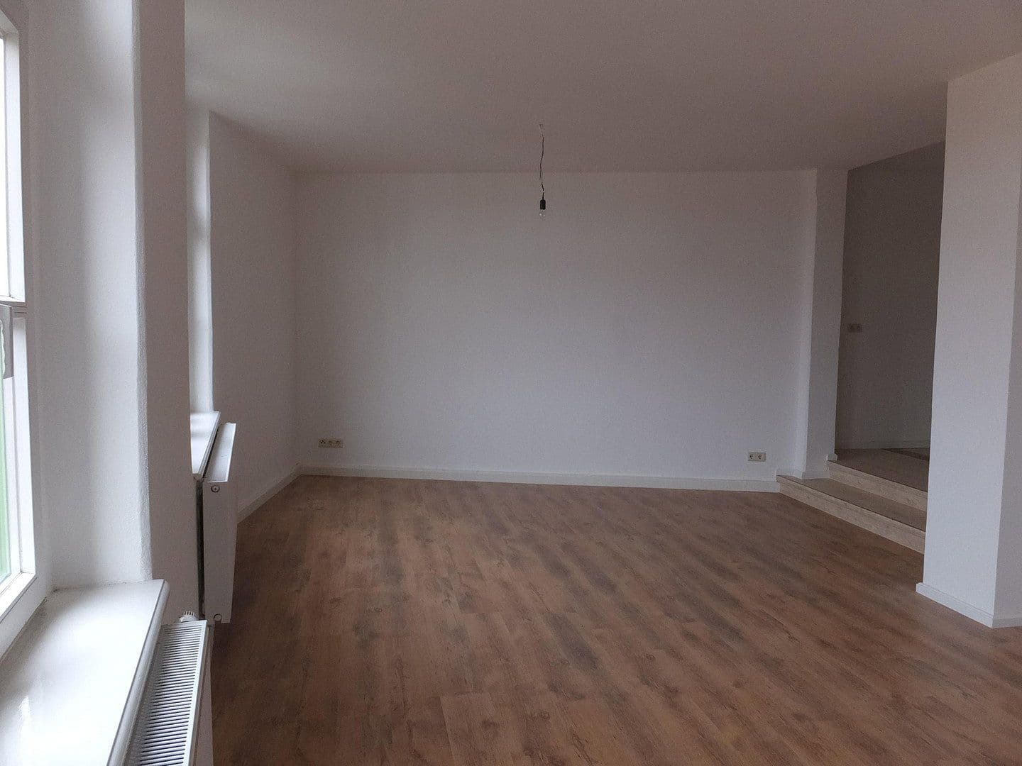 Pronájem bytu 4+1 116 m², Domstraße 3a, Meziboř, Sasko-Anhaltsko Pronájem bytu 4+1 116 m², Domstraße 3a, Meziboř, Sasko-Anhaltsko