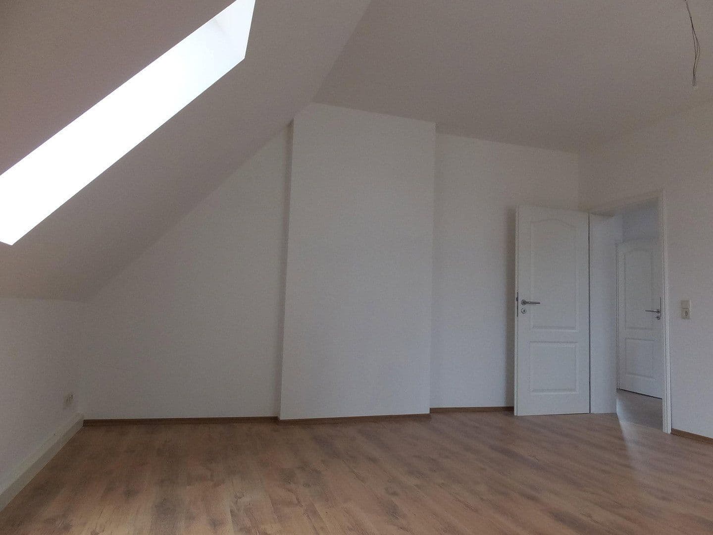 Pronájem bytu 4+1 116 m², Domstraße 3a, Meziboř, Sasko-Anhaltsko Pronájem bytu 4+1 116 m², Domstraße 3a, Meziboř, Sasko-Anhaltsko