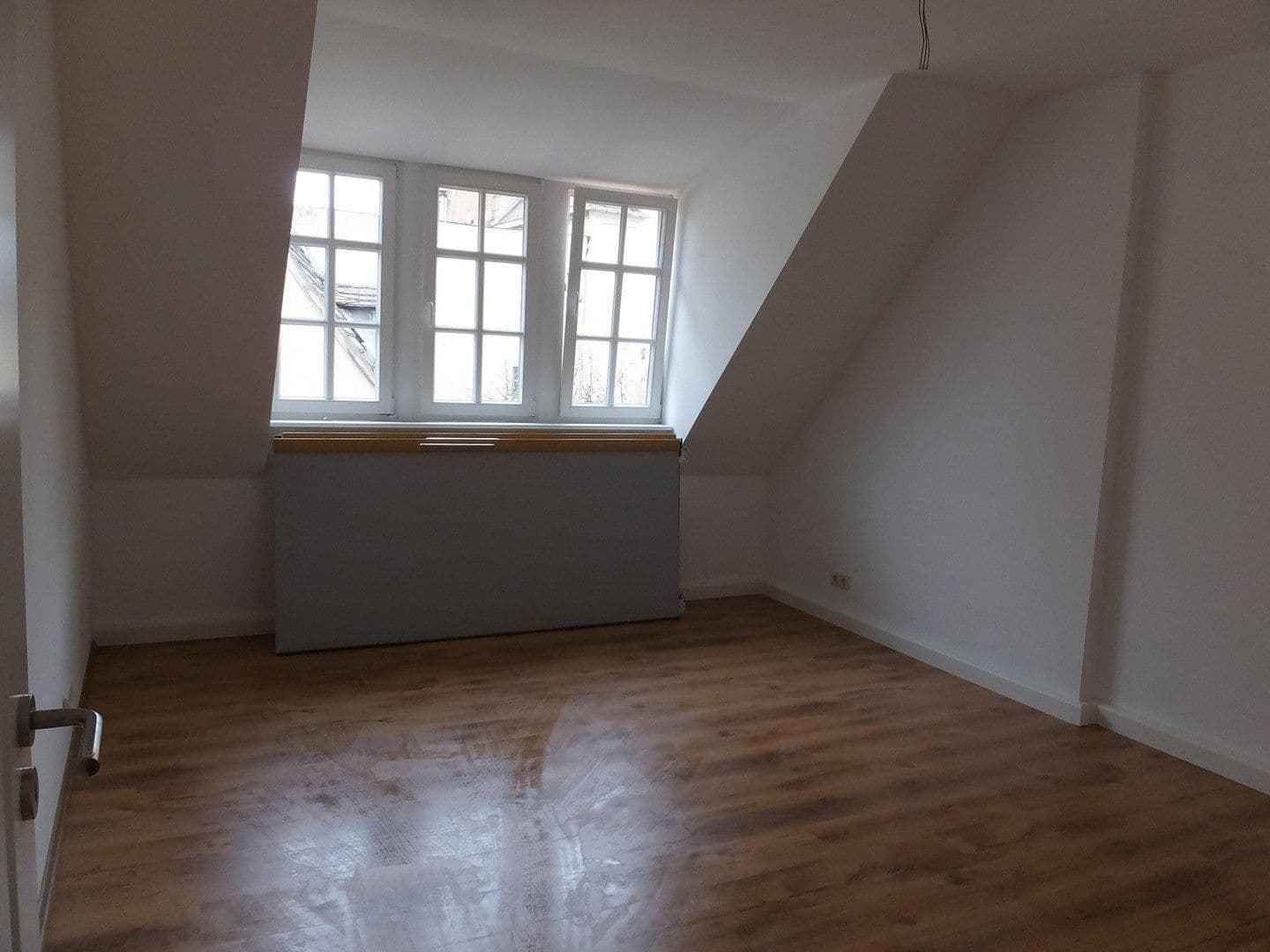 Pronájem bytu 4+1 116 m², Domstraße 3a, Meziboř, Sasko-Anhaltsko Pronájem bytu 4+1 116 m², Domstraße 3a, Meziboř, Sasko-Anhaltsko