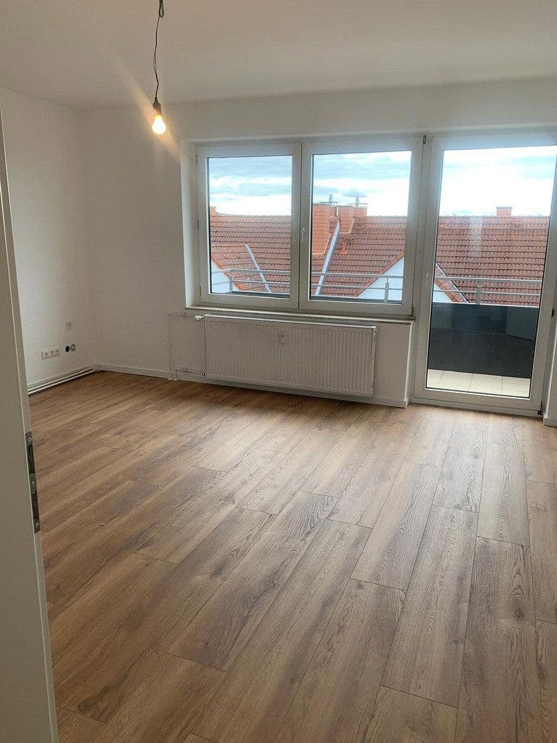 Pronájem bytu 3+1 70 m², Theodor-Simoneit-Str. 2, Kahl am Main, Bavorsko Pronájem bytu 3+1 70 m², Theodor-Simoneit-Str. 2, Kahl am Main, Bavorsko