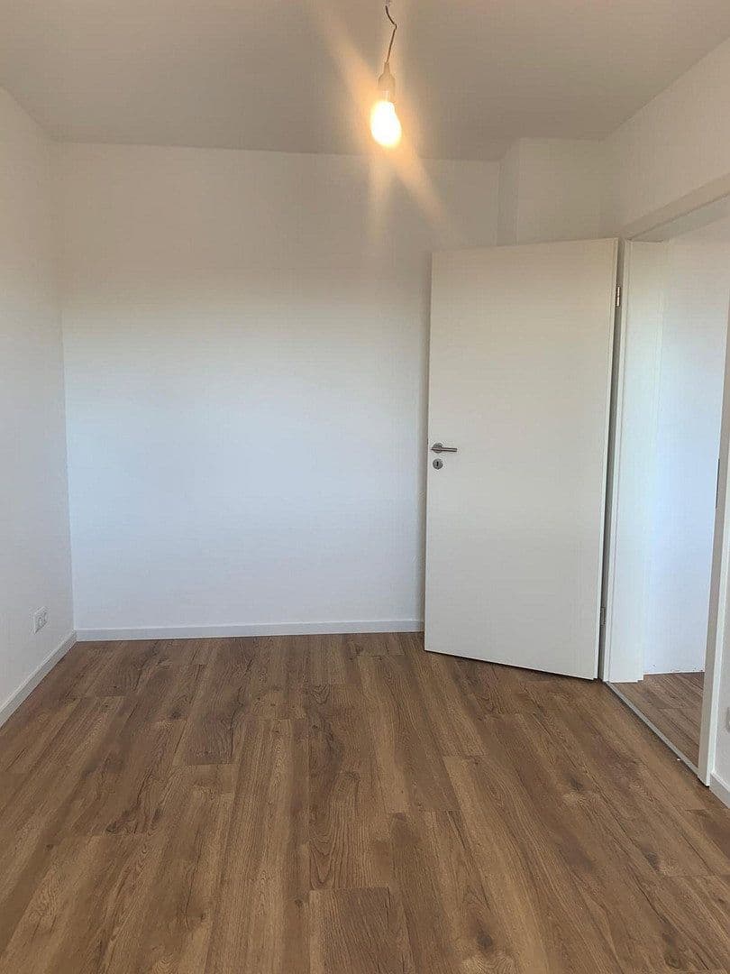 Pronájem bytu 3+1 70 m², Theodor-Simoneit-Str. 2, Kahl am Main, Bavorsko Pronájem bytu 3+1 70 m², Theodor-Simoneit-Str. 2, Kahl am Main, Bavorsko