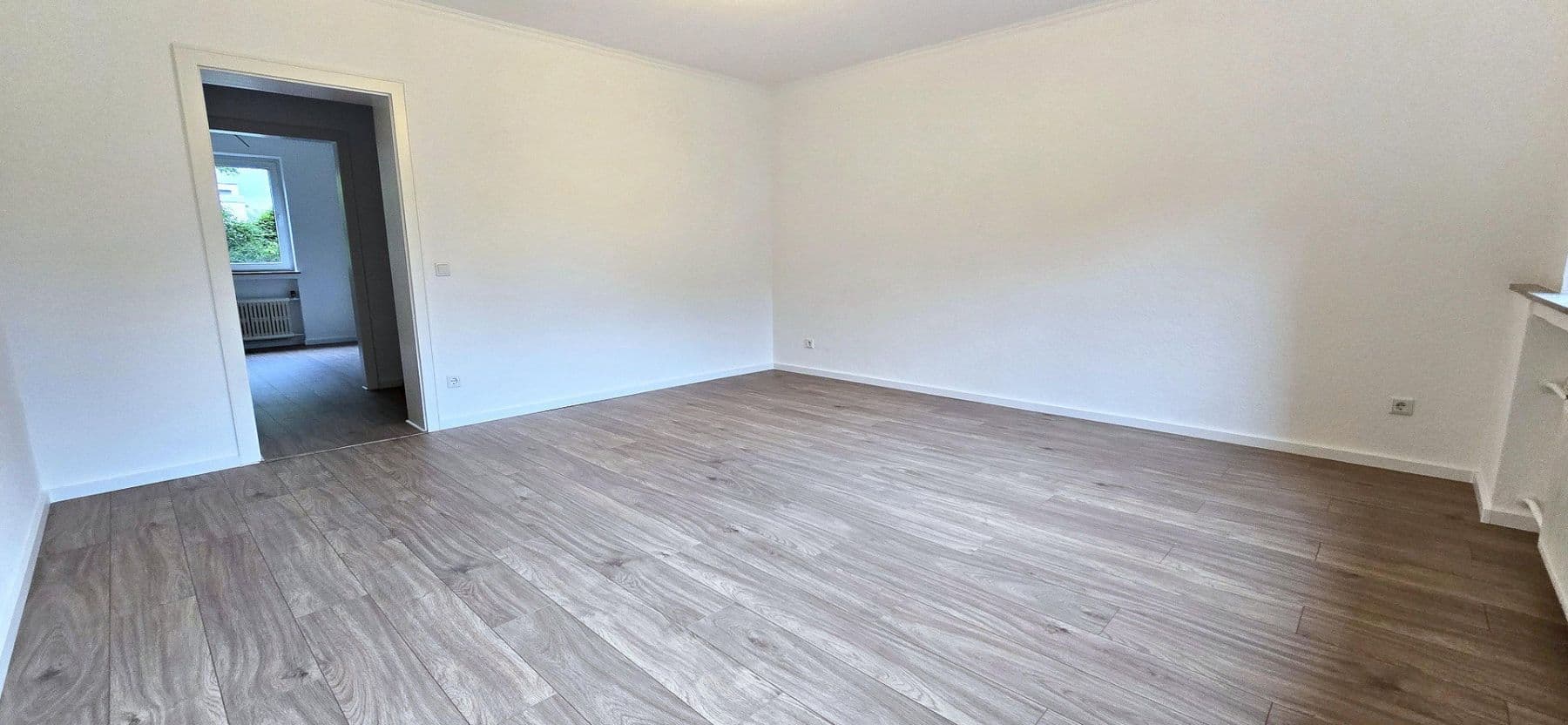 Prodej bytu 3+1 80 m², Duisburg, Severní Porýní-Vestfálsko Prodej bytu 3+1 80 m², Duisburg, Severní Porýní-Vestfálsko