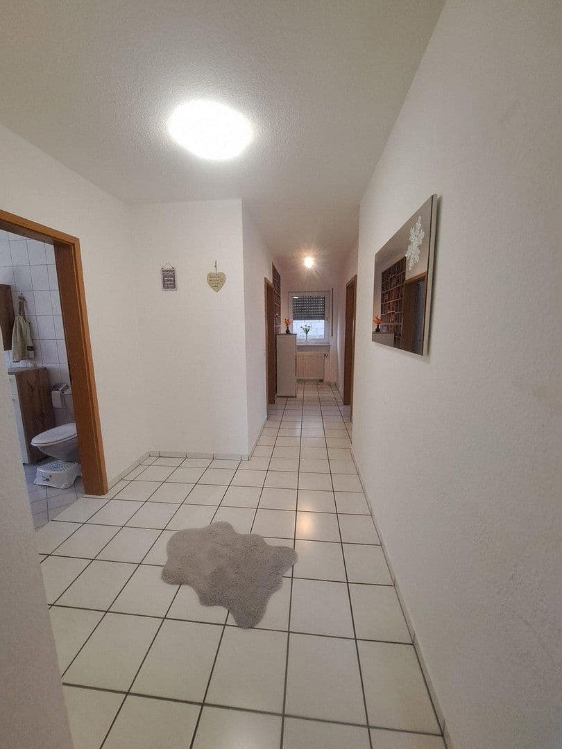 Pronájem bytu 4+1 118 m², Backhausweg 6, Udenheim, Porýní-Falc Pronájem bytu 4+1 118 m², Backhausweg 6, Udenheim, Porýní-Falc