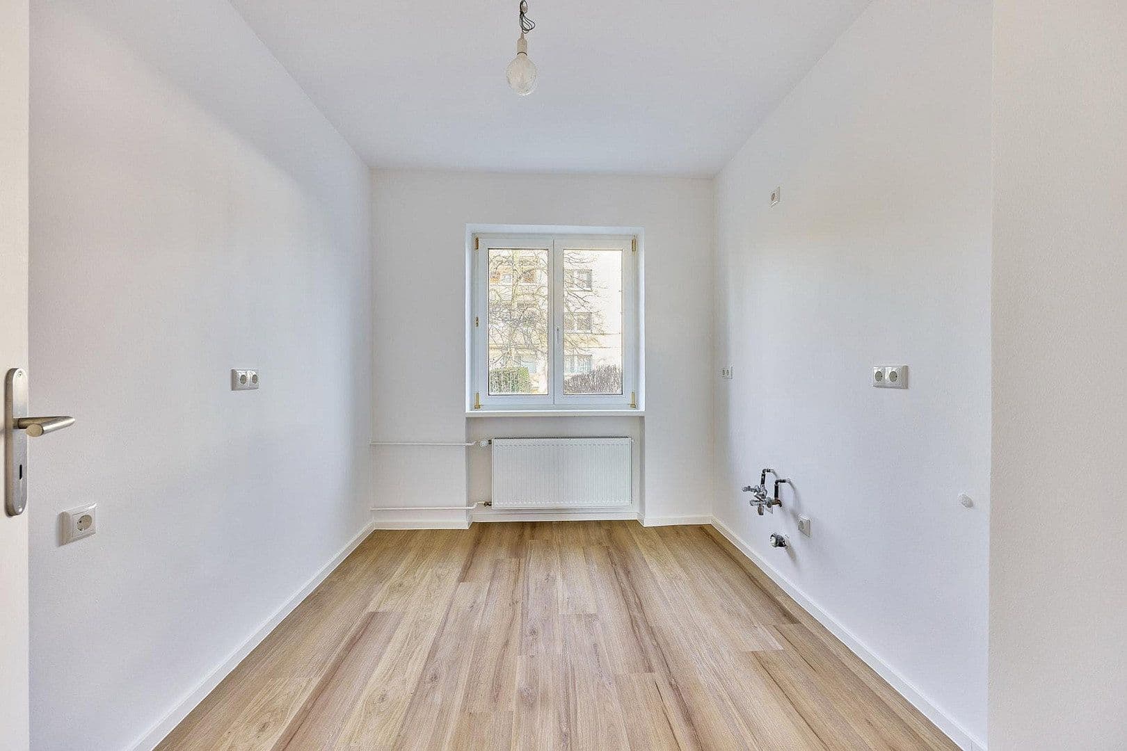 Prodej bytu 3+1 70 m², Frankfurt-Unterliederbach, Hessen Prodej bytu 3+1 70 m², Frankfurt-Unterliederbach, Hessen
