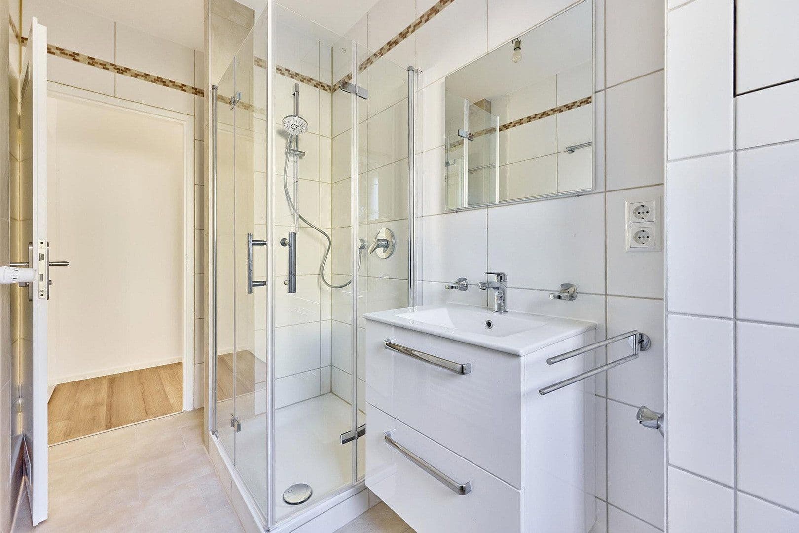 Prodej bytu 3+1 70 m², Frankfurt-Unterliederbach, Hessen Prodej bytu 3+1 70 m², Frankfurt-Unterliederbach, Hessen