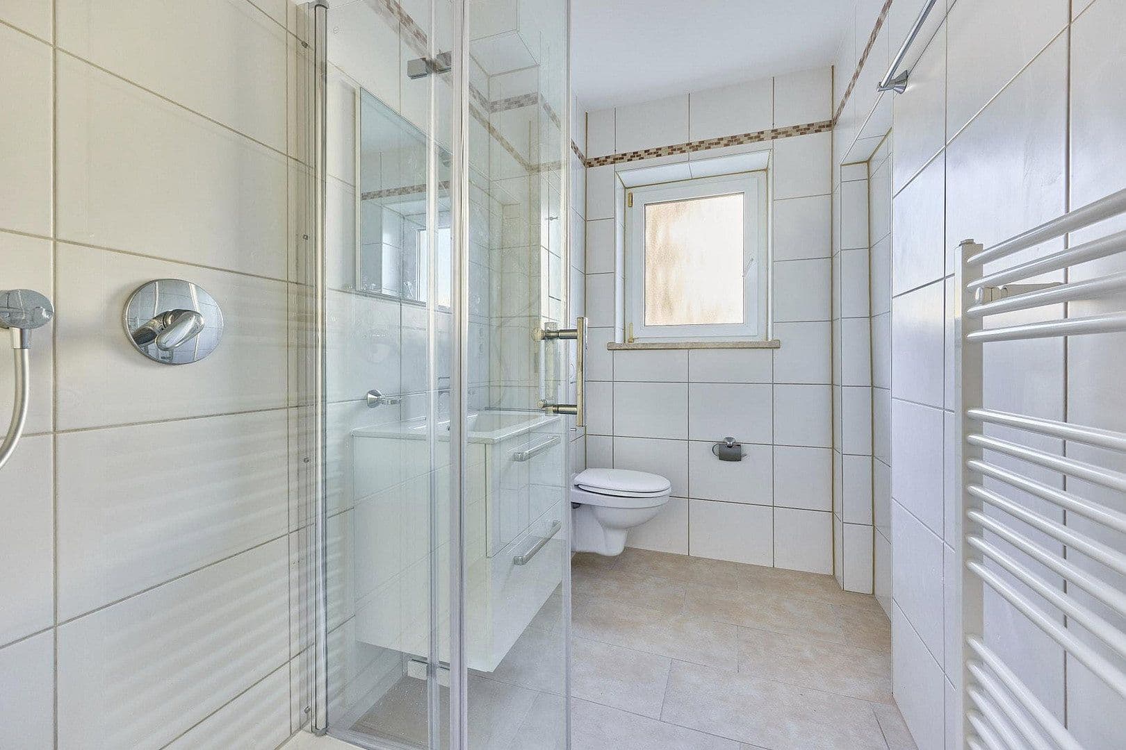 Prodej bytu 3+1 70 m², Frankfurt-Unterliederbach, Hessen Prodej bytu 3+1 70 m², Frankfurt-Unterliederbach, Hessen