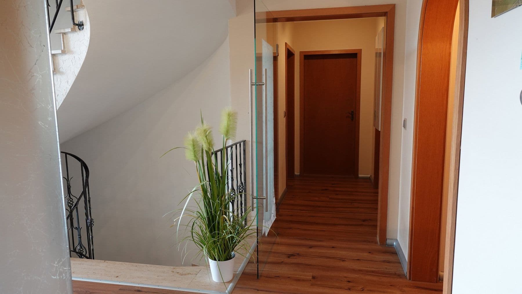 Prodej domu 230 m², pozemek 1.260 m², Friedberg, Bavorsko Prodej domu 230 m², pozemek 1.260 m², Friedberg, Bavorsko