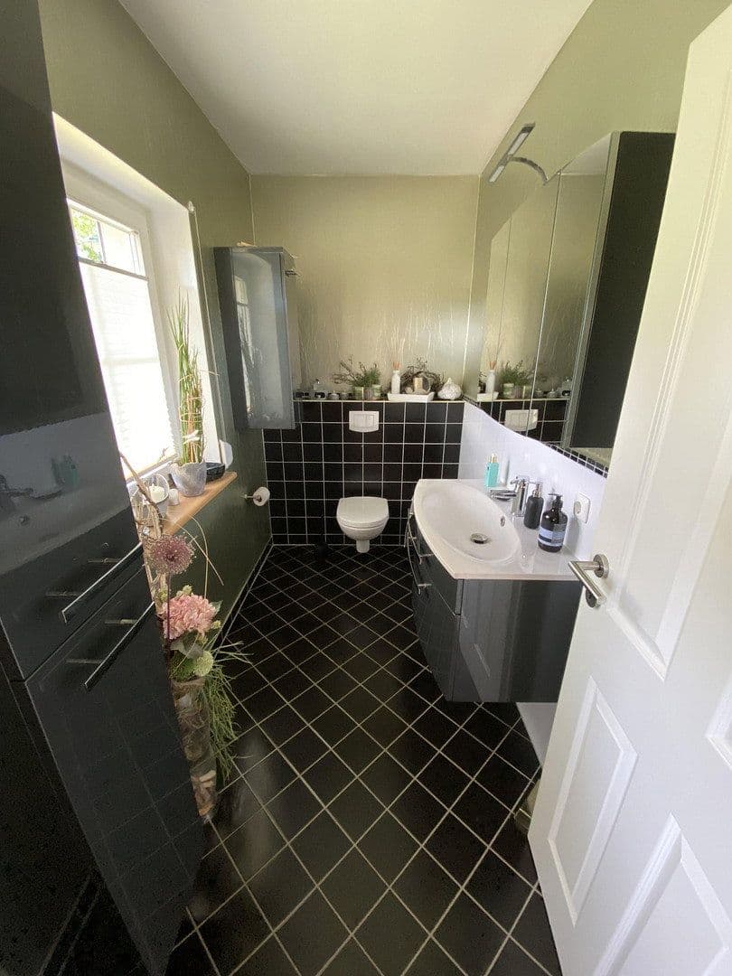 Prodej domu 138 m², pozemek 775 m², Schwalbennest 15, Wismar, Mecklenburg-Vorpommern Prodej domu 138 m², pozemek 775 m², Schwalbennest 15, Wismar, Mecklenburg-Vorpommern