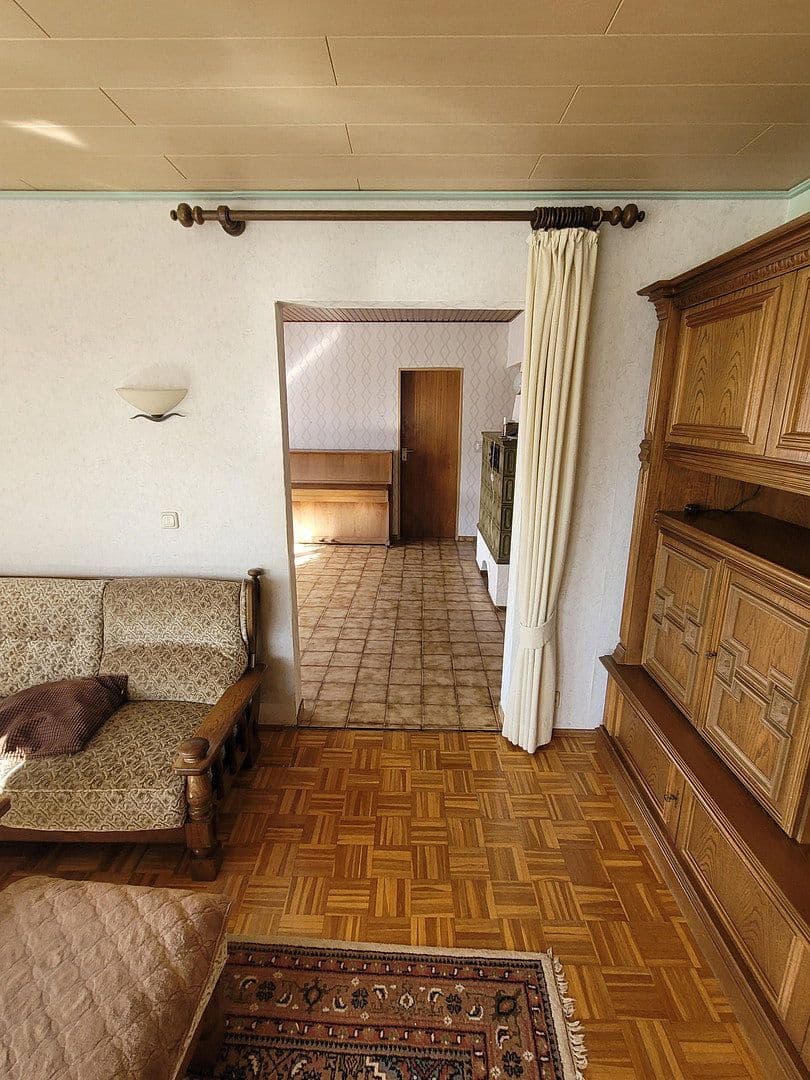 Prodej domu 155 m², pozemek 744 m², Korbach, Hessen Prodej domu 155 m², pozemek 744 m², Korbach, Hessen
