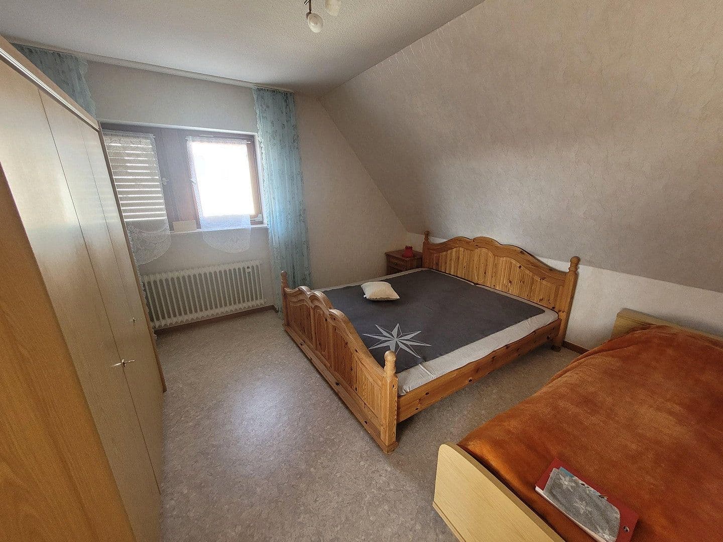 Prodej domu 155 m², pozemek 744 m², Korbach, Hessen Prodej domu 155 m², pozemek 744 m², Korbach, Hessen