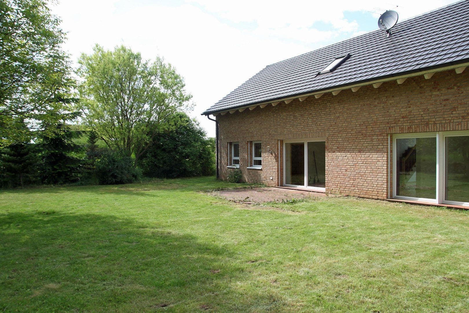 Prodej domu 177 m², pozemek 2.100 m², Hohenburg, Bavorsko Prodej domu 177 m², pozemek 2.100 m², Hohenburg, Bavorsko