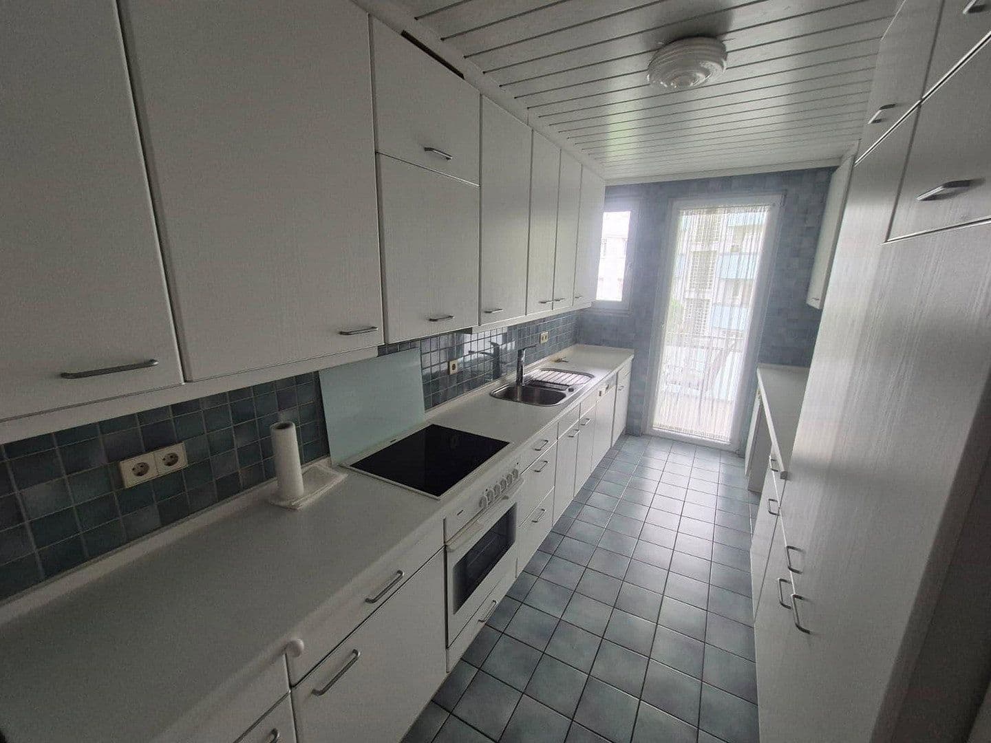 Pronájem bytu 4+1 98 m², Stuttgart, Bádensko-Württembersko Pronájem bytu 4+1 98 m², Stuttgart, Bádensko-Württembersko