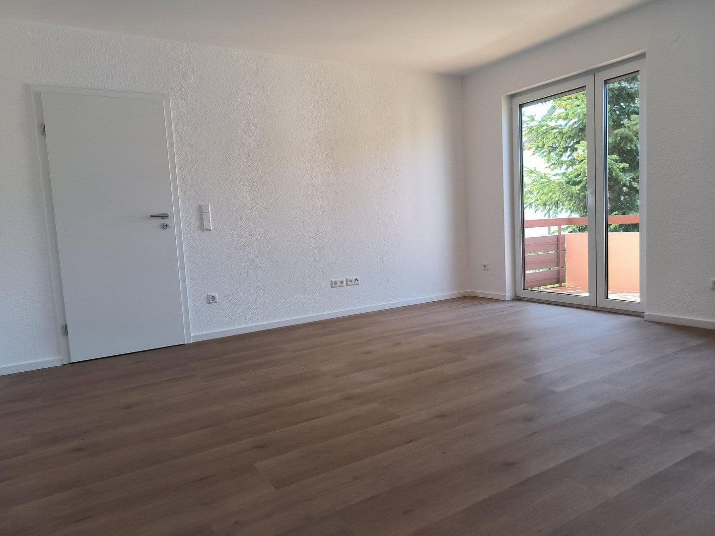 Pronájem bytu 1+1 37 m², Heilbronn, Bádensko-Württembersko Pronájem bytu 1+1 37 m², Heilbronn, Bádensko-Württembersko