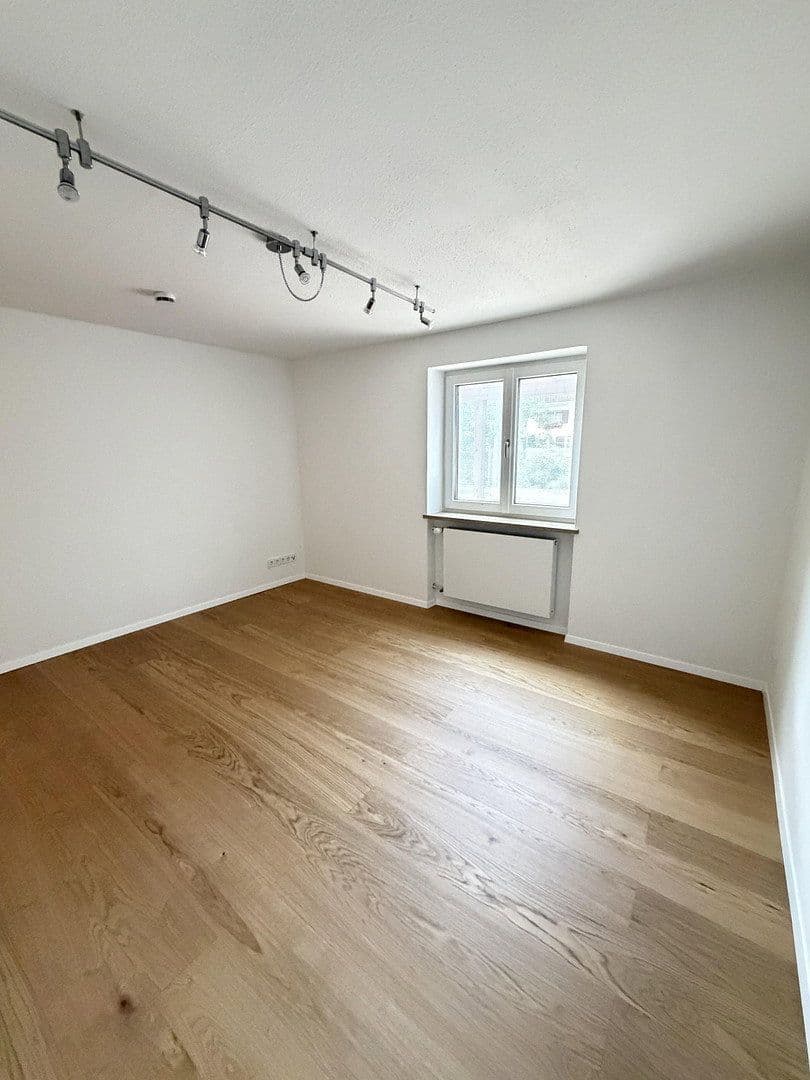 Pronájem bytu 3+1 84 m², Königsdorf, Bavorsko Pronájem bytu 3+1 84 m², Königsdorf, Bavorsko