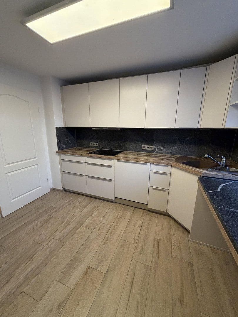 Pronájem bytu 3+1 84 m², Königsdorf, Bavorsko Pronájem bytu 3+1 84 m², Königsdorf, Bavorsko