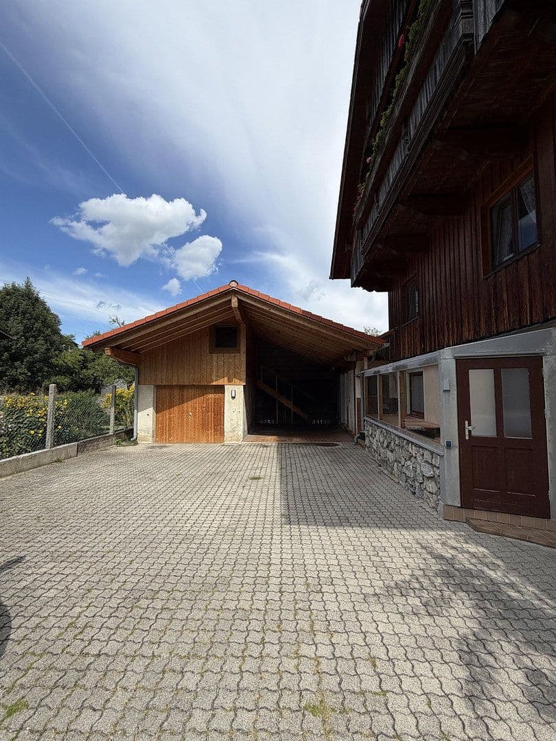 Pronájem bytu 3+1 84 m², Königsdorf, Bavorsko Pronájem bytu 3+1 84 m², Königsdorf, Bavorsko