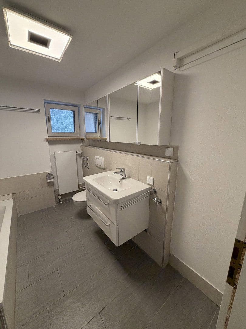 Pronájem bytu 3+1 84 m², Königsdorf, Bavorsko Pronájem bytu 3+1 84 m², Königsdorf, Bavorsko