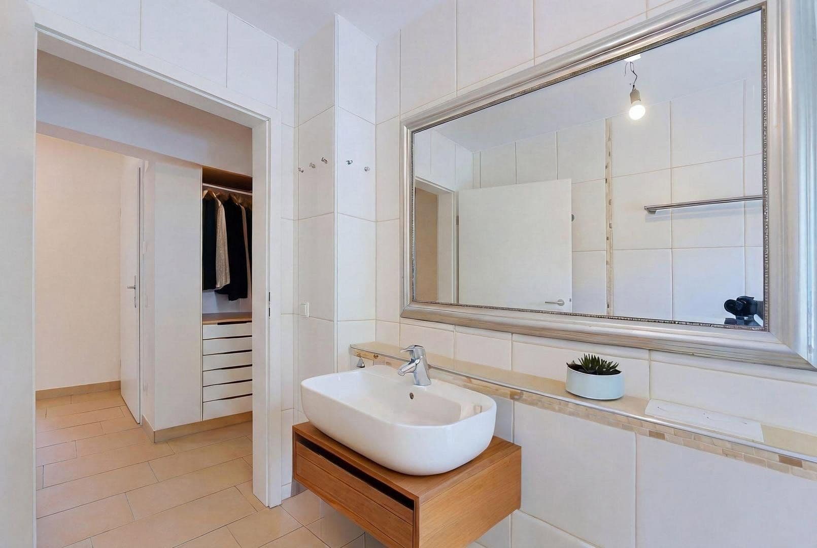 Prodej bytu 4+kk 112 m², Schobertweg 38, Erlangen, Bavorsko Prodej bytu 4+kk 112 m², Schobertweg 38, Erlangen, Bavorsko