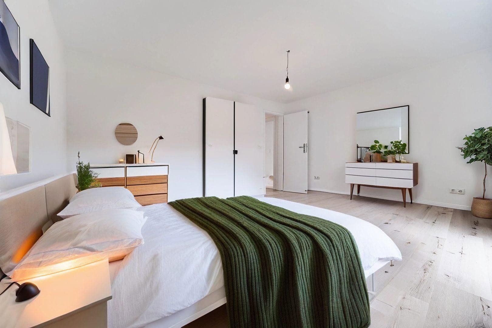 Prodej bytu 4+kk 112 m², Schobertweg 38, Erlangen, Bavorsko Prodej bytu 4+kk 112 m², Schobertweg 38, Erlangen, Bavorsko