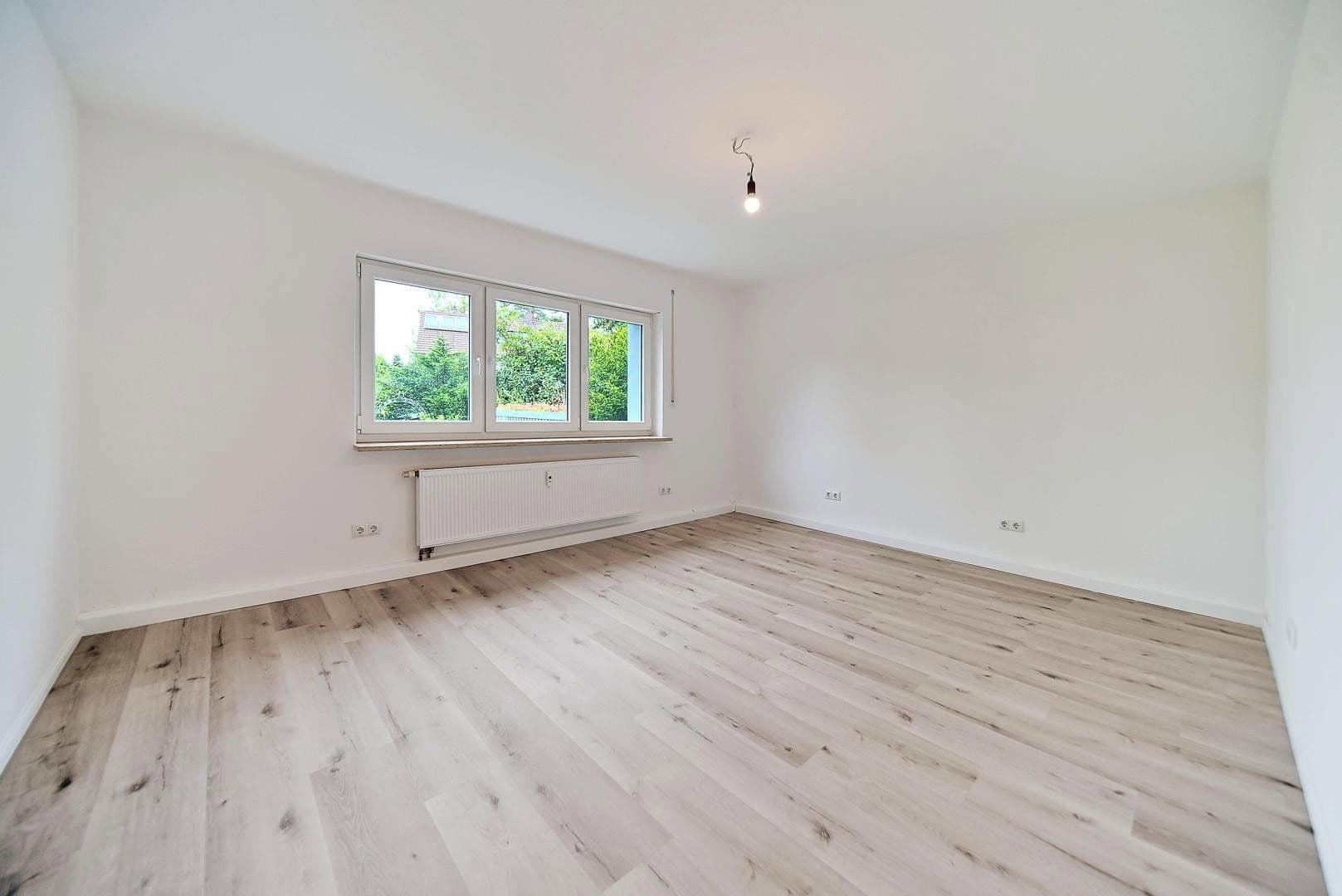 Prodej bytu 4+kk 112 m², Schobertweg 38, Erlangen, Bavorsko Prodej bytu 4+kk 112 m², Schobertweg 38, Erlangen, Bavorsko