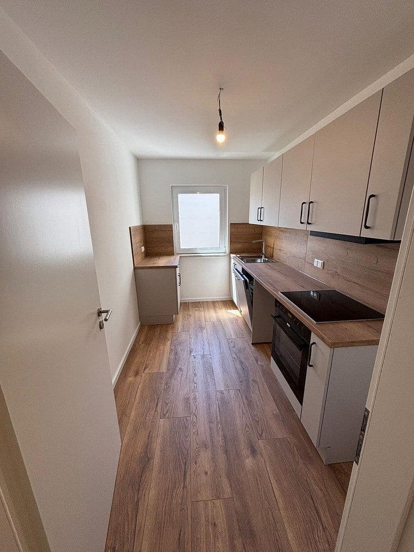 Pronájem bytu 3+1 91 m², Herderweg 2, Hanau, Hessen Pronájem bytu 3+1 91 m², Herderweg 2, Hanau, Hessen