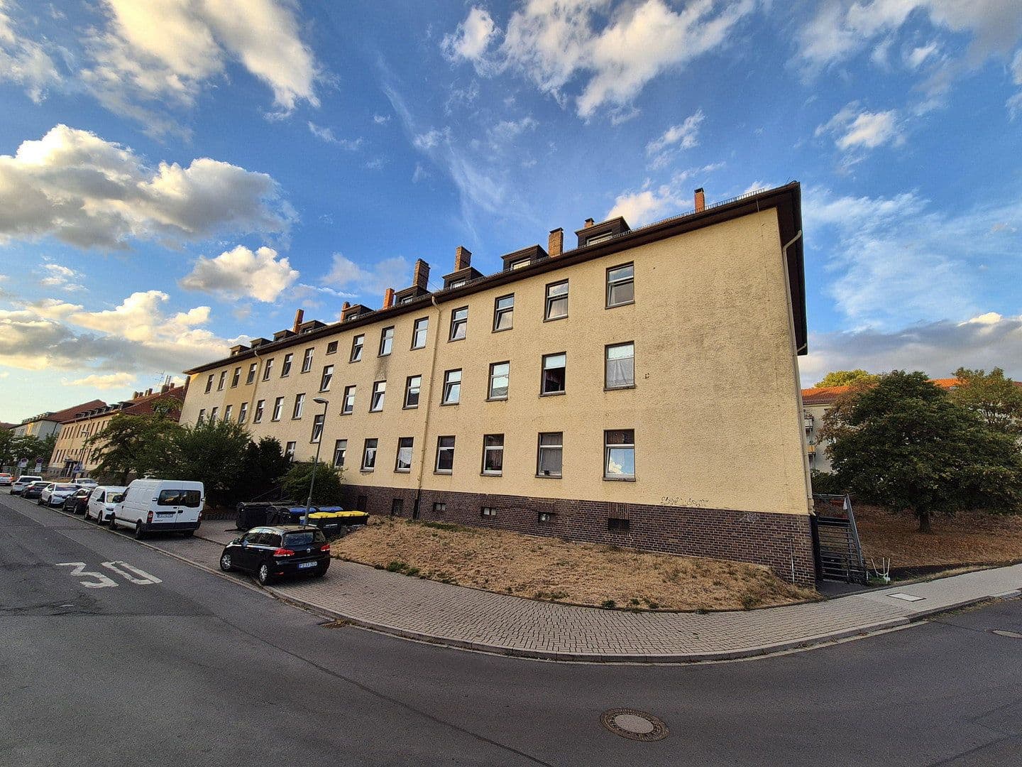 Prodej domu 2.016 m², pozemek 2.167 m², Fulda, Hessen Prodej domu 2.016 m², pozemek 2.167 m², Fulda, Hessen