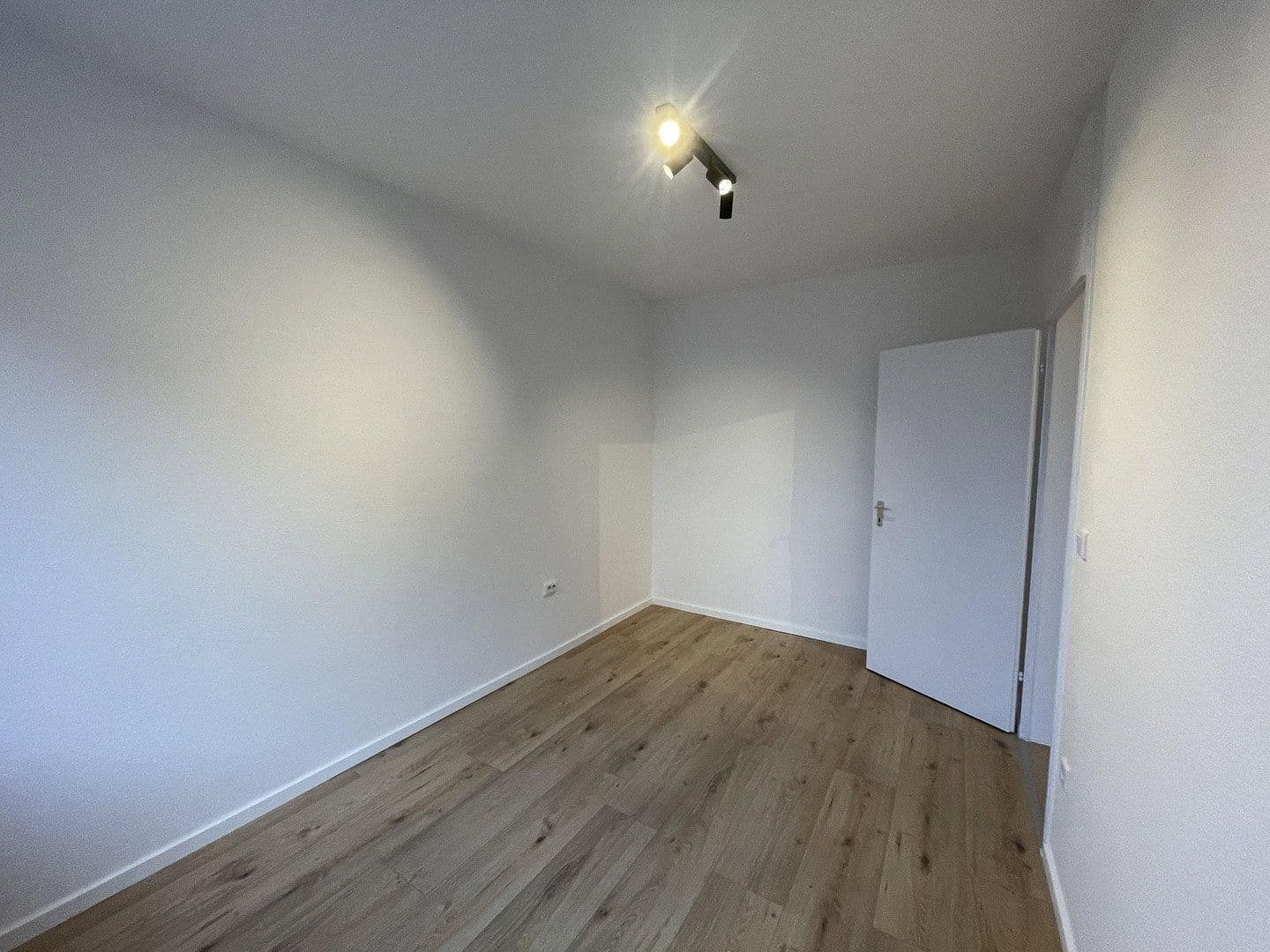 Pronájem bytu 2+1 39 m², Balbiererstraße 10, Fürth, Bavorsko Pronájem bytu 2+1 39 m², Balbiererstraße 10, Fürth, Bavorsko