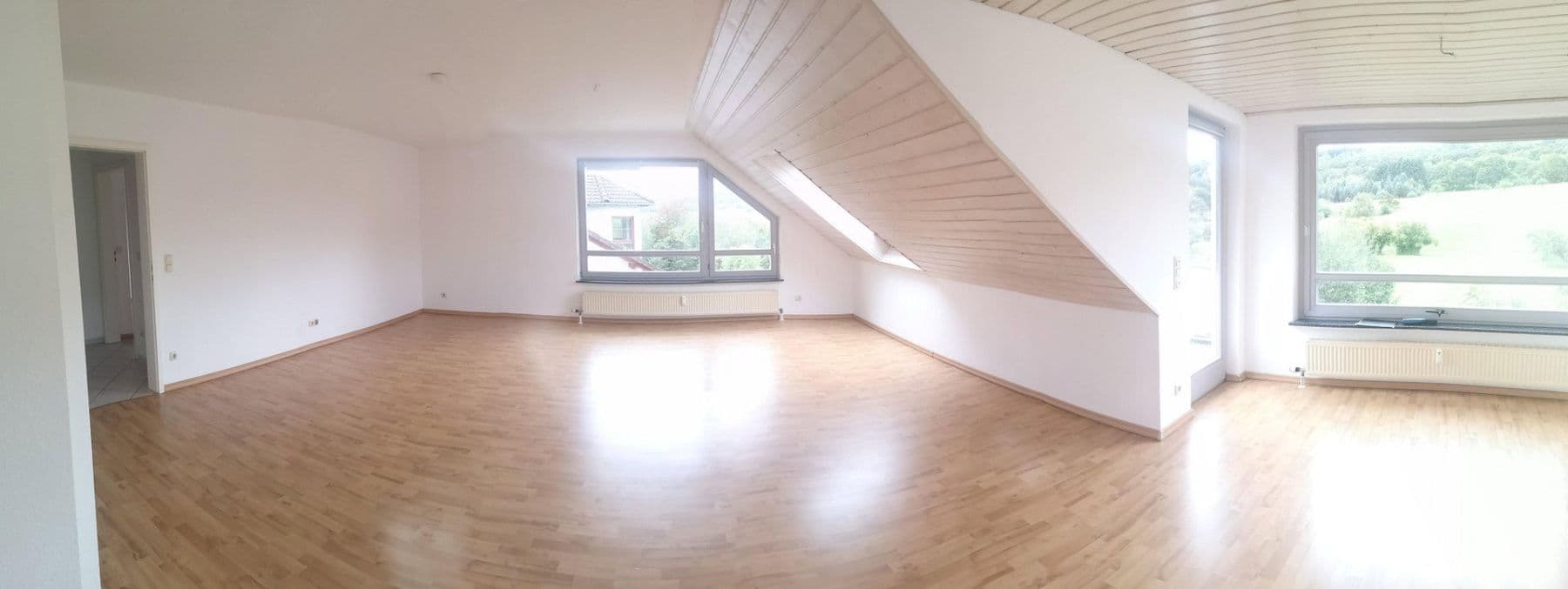 Pronájem bytu 2+1 84 m², Niedernhausen, Hessen Pronájem bytu 2+1 84 m², Niedernhausen, Hessen