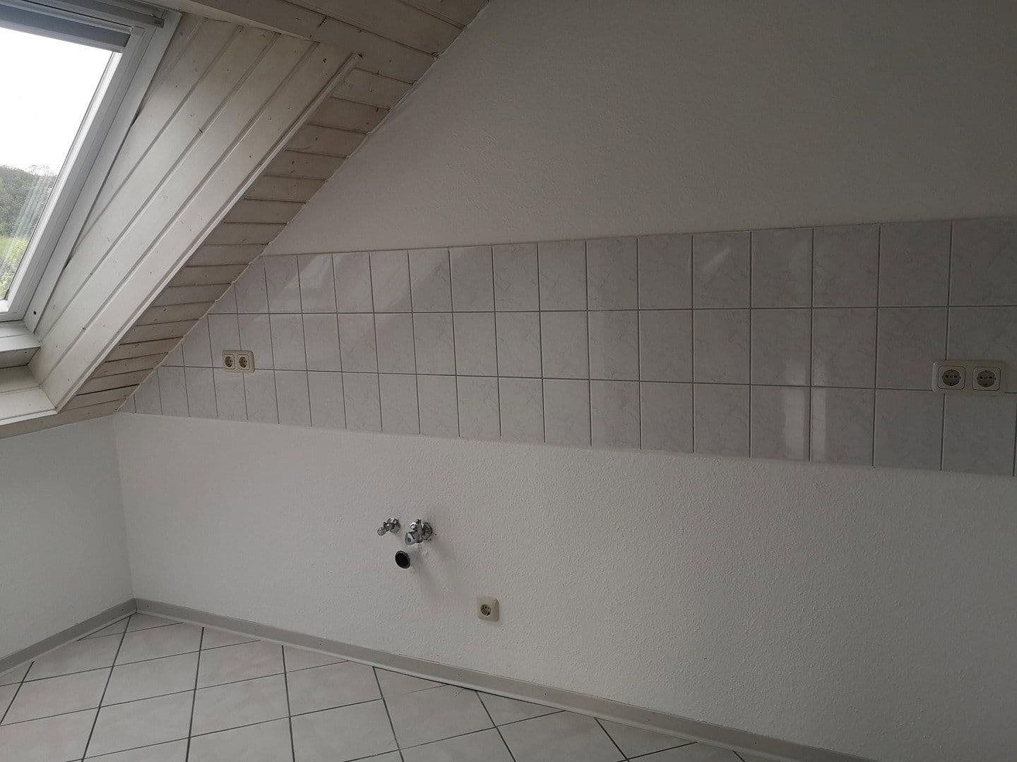 Pronájem bytu 2+1 84 m², Niedernhausen, Hessen Pronájem bytu 2+1 84 m², Niedernhausen, Hessen