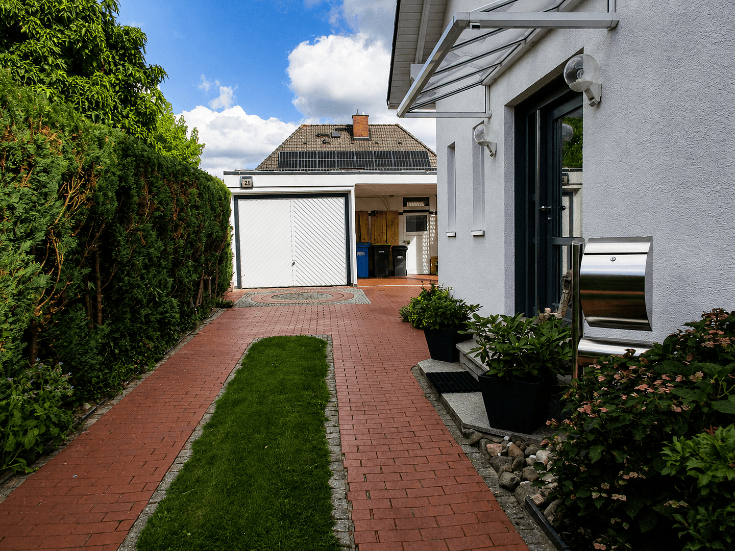 Prodej domu 175 m², pozemek 492 m², Irisweg 21, Stahnsdorf, Braniborsko Prodej domu 175 m², pozemek 492 m², Irisweg 21, Stahnsdorf, Braniborsko