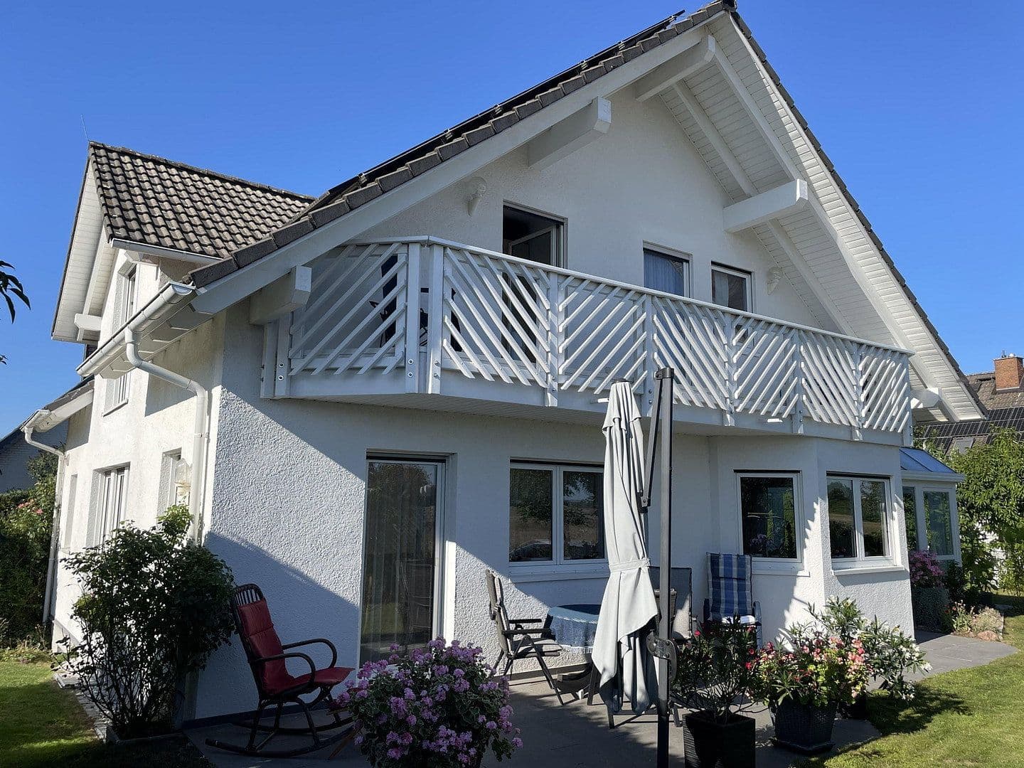 Prodej domu 175 m², pozemek 492 m², Irisweg 21, Stahnsdorf, Braniborsko Prodej domu 175 m², pozemek 492 m², Irisweg 21, Stahnsdorf, Braniborsko